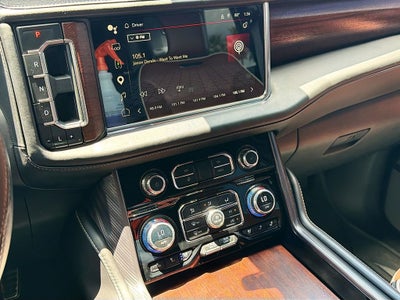 2023 GMC Yukon Denali Ultimate