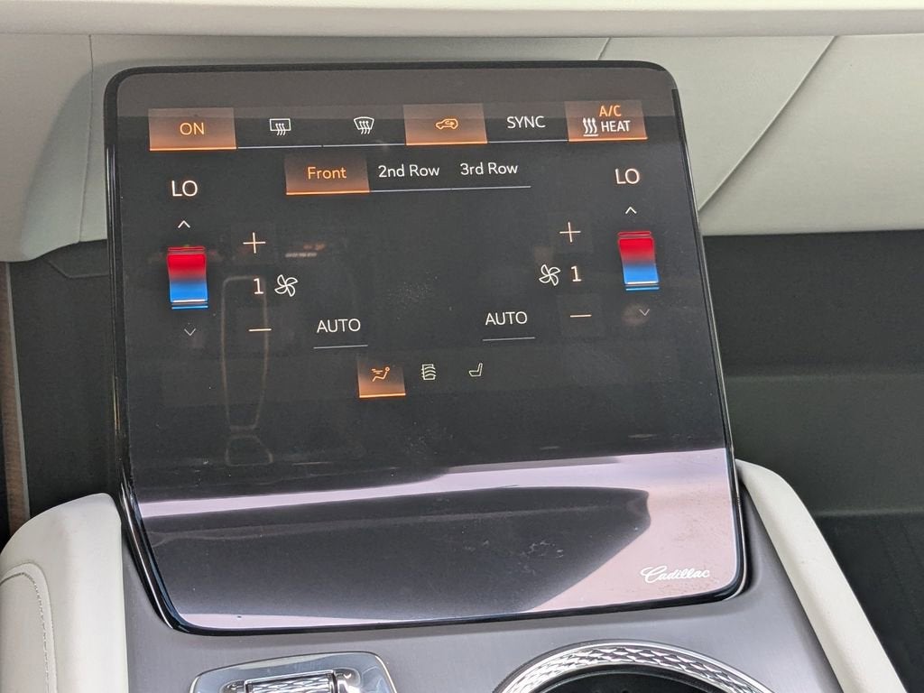 2026 Cadillac VISTIQ Luxury