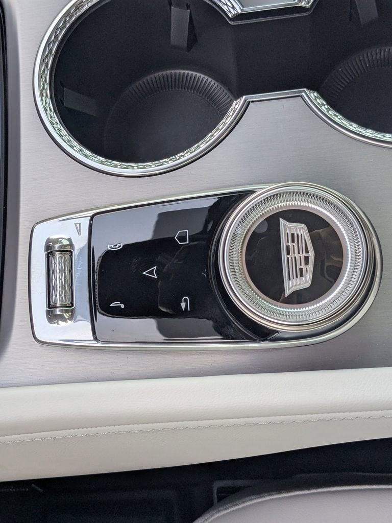 2026 Cadillac VISTIQ Luxury