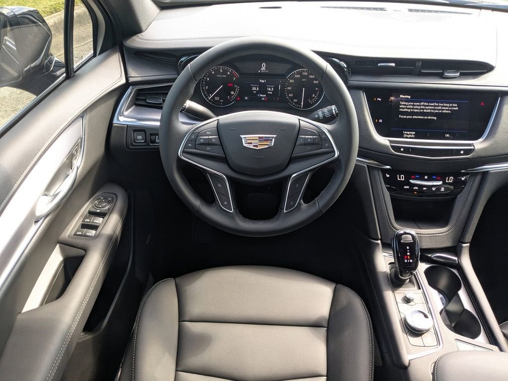 2026 Cadillac XT5 Luxury