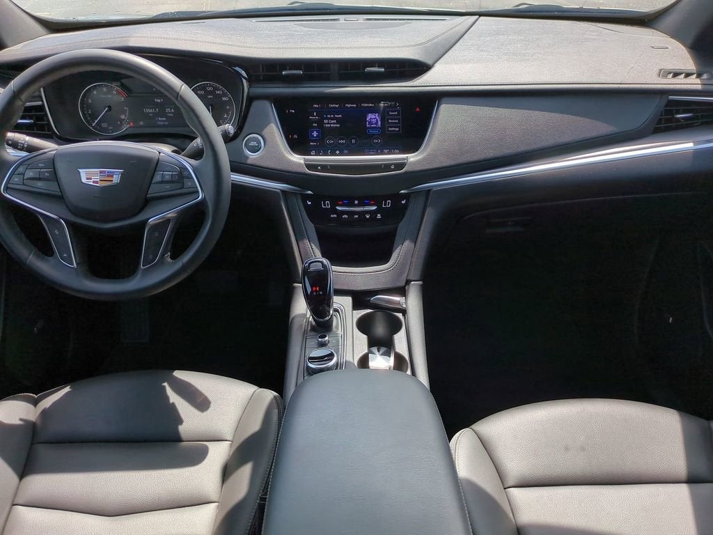 2025 Cadillac XT5 Luxury