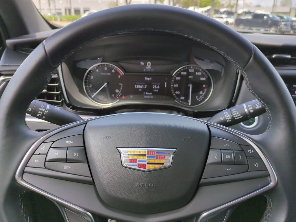 2025 Cadillac XT5 Luxury