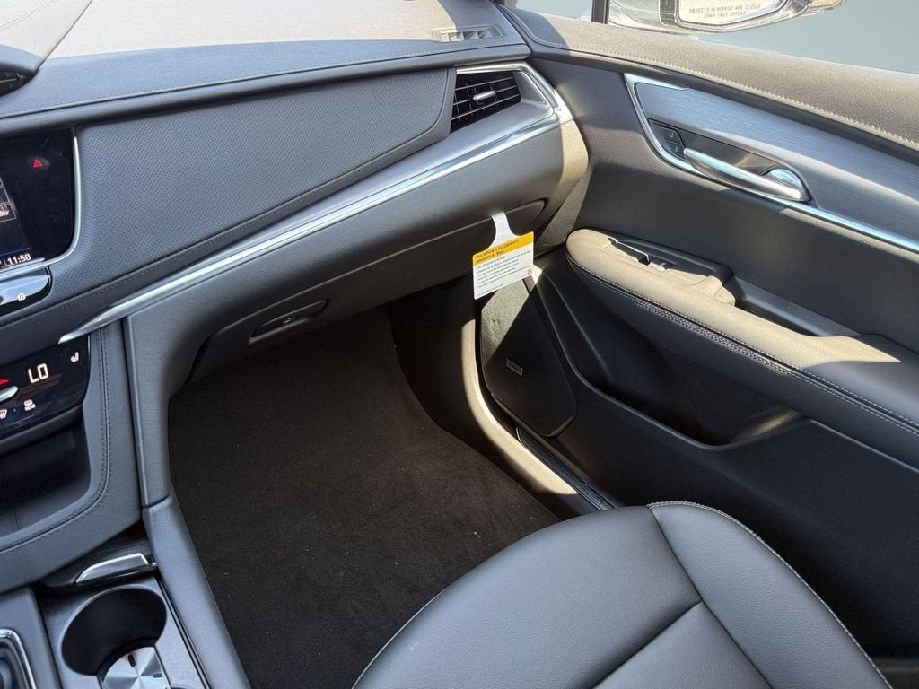 2026 Cadillac XT5 Luxury