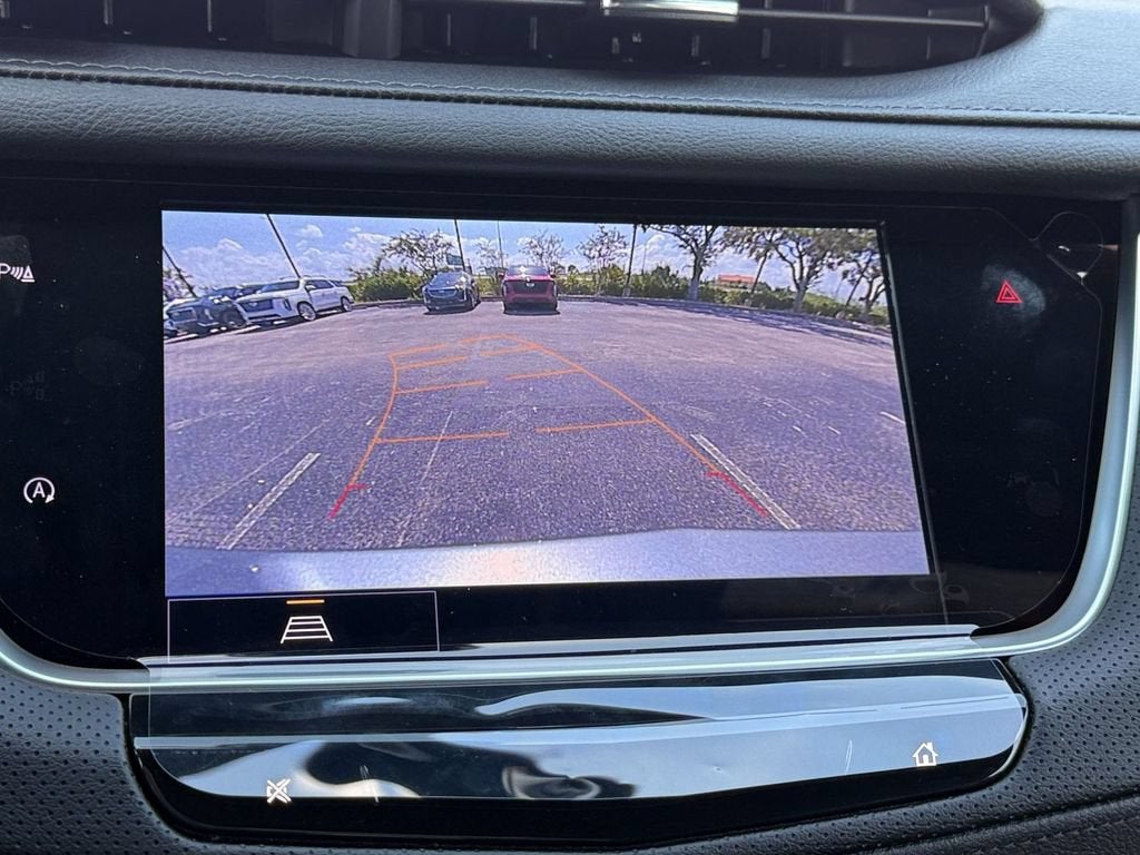 2026 Cadillac XT5 Luxury