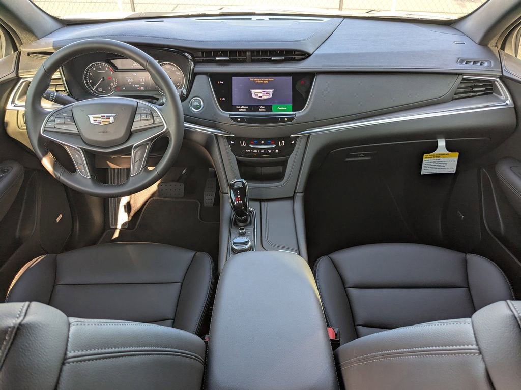 2026 Cadillac XT5 Luxury