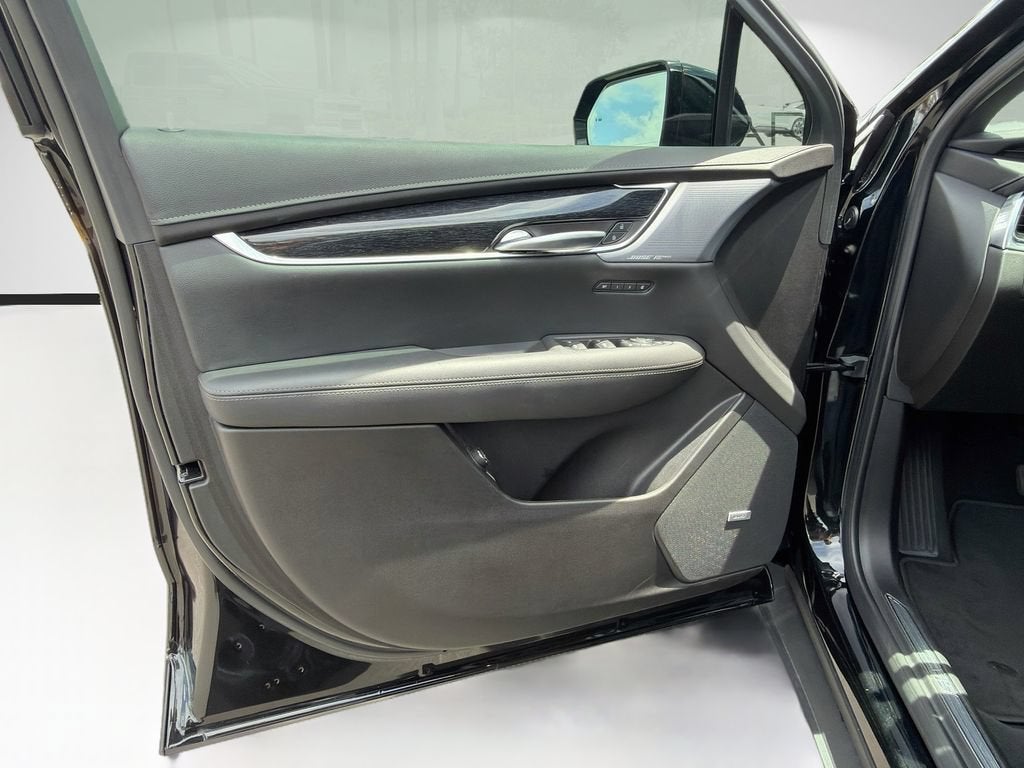2023 Cadillac XT5 FWD Premium Luxury