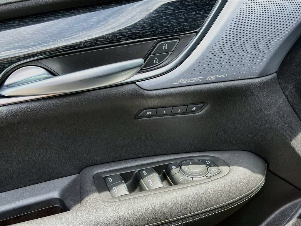 2023 Cadillac XT5 FWD Premium Luxury