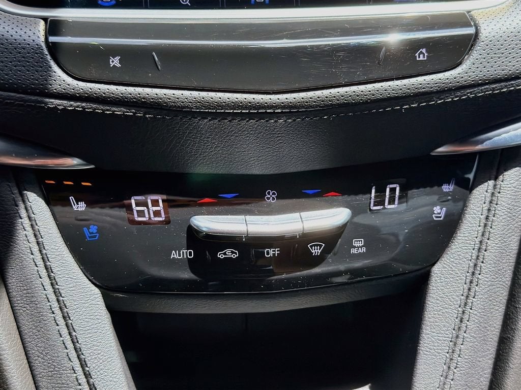2023 Cadillac XT5 FWD Premium Luxury
