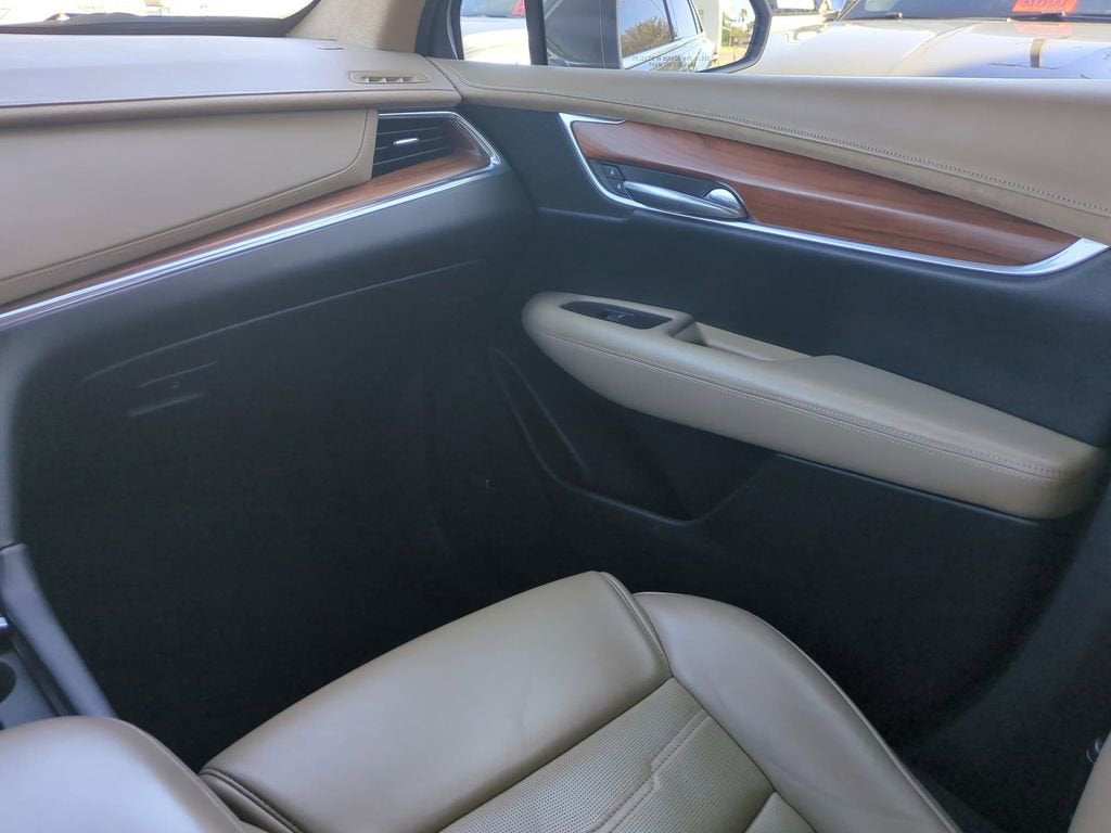 2019 Cadillac XT5 Platinum AWD