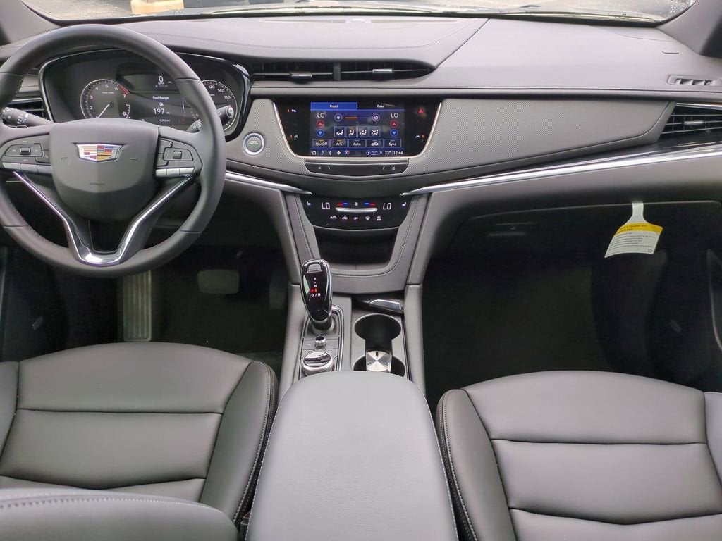 2025 Cadillac XT6 Luxury