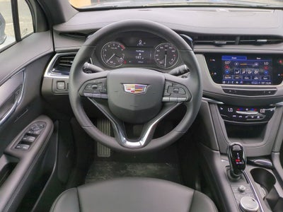 2025 Cadillac XT6 Luxury