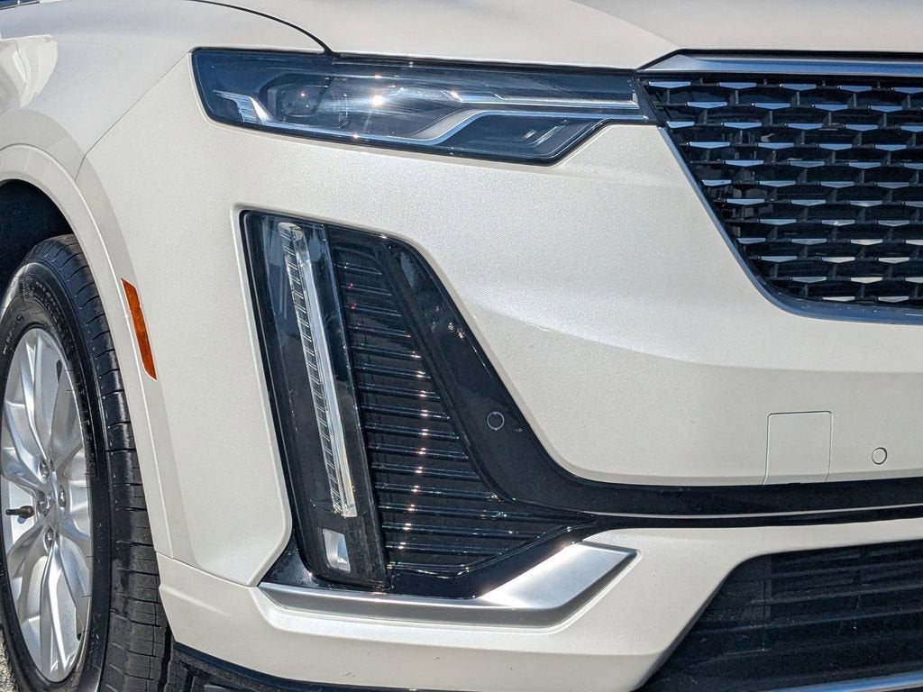 2025 Cadillac XT6 Luxury