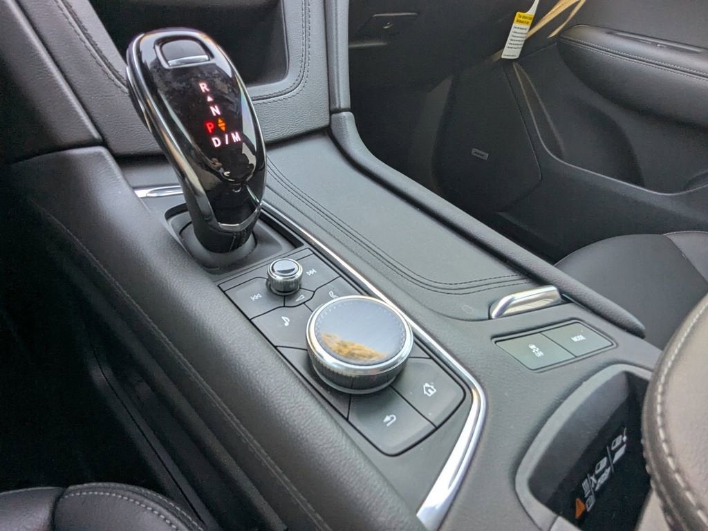 2025 Cadillac XT6 Luxury