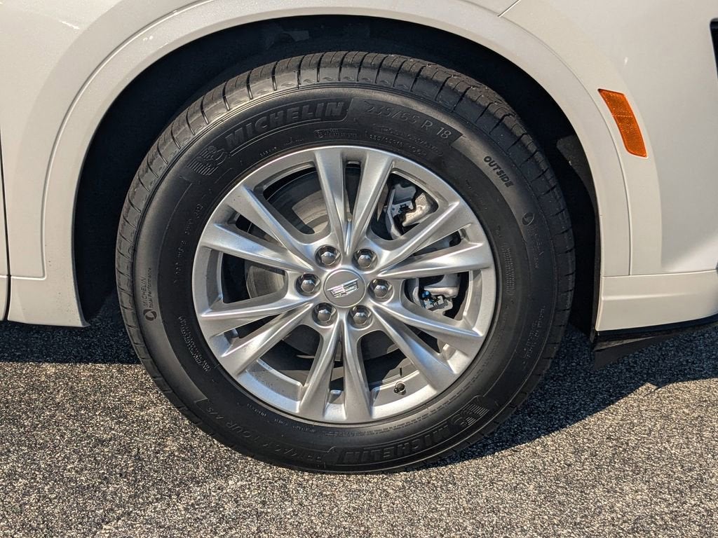 2025 Cadillac XT6 Luxury