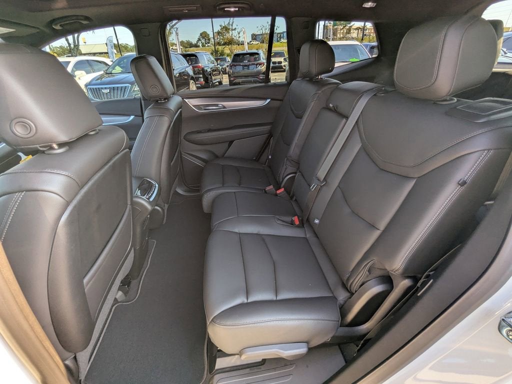 2025 Cadillac XT6 Luxury