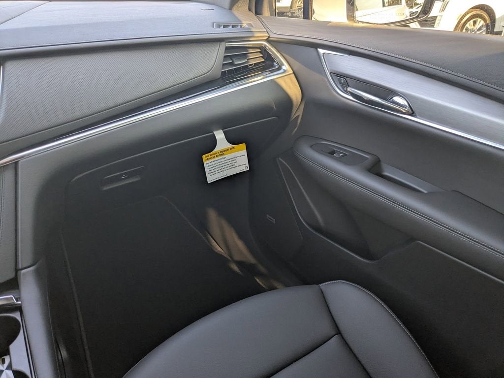 2025 Cadillac XT6 Luxury