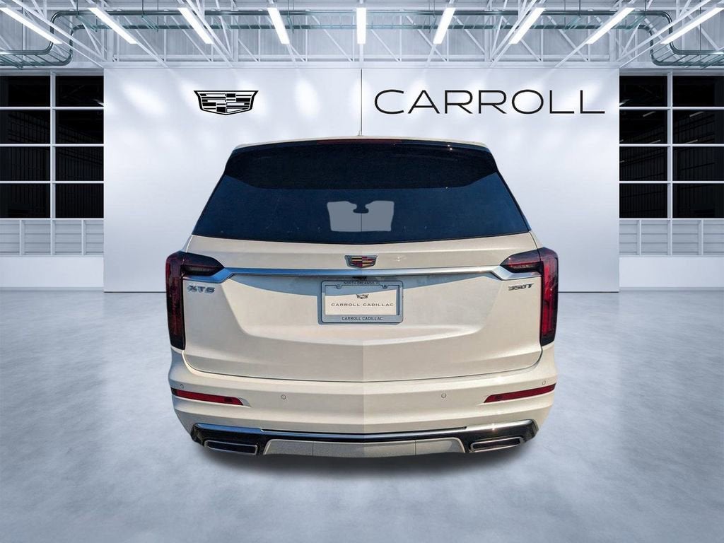 2025 Cadillac XT6 Luxury