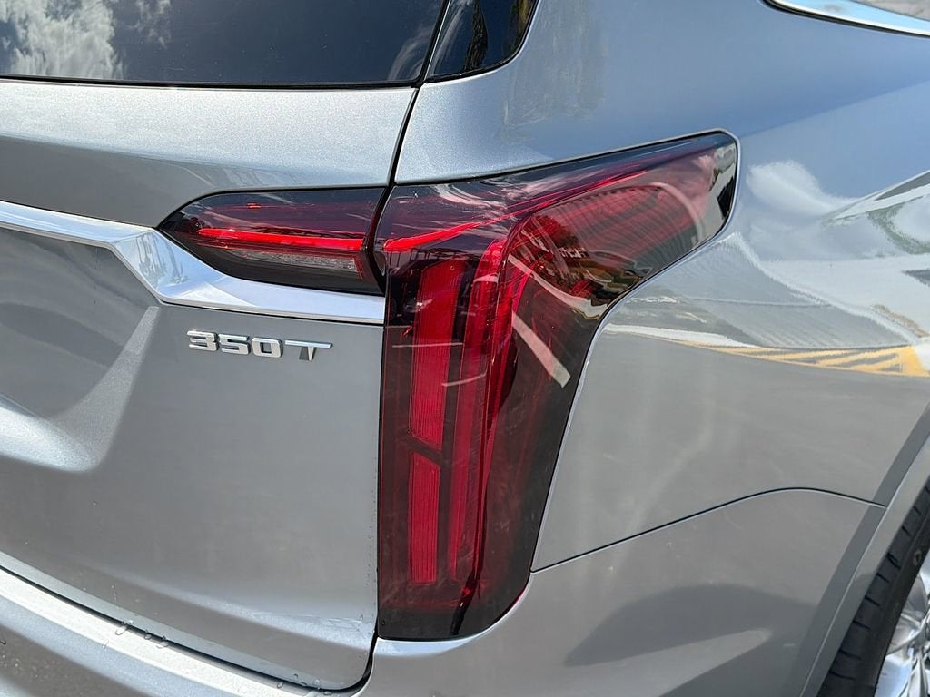 2025 Cadillac XT6 Luxury