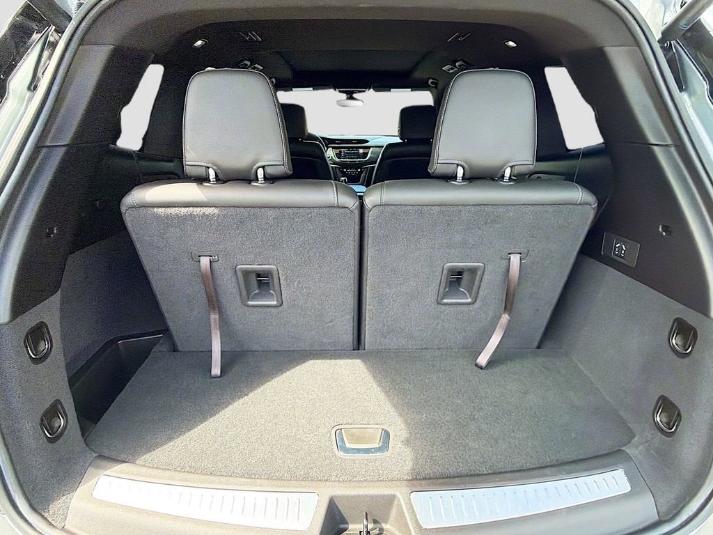 2025 Cadillac XT6 Luxury