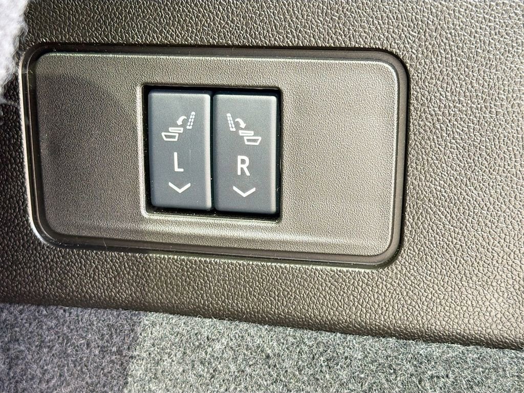 2025 Cadillac XT6 Luxury