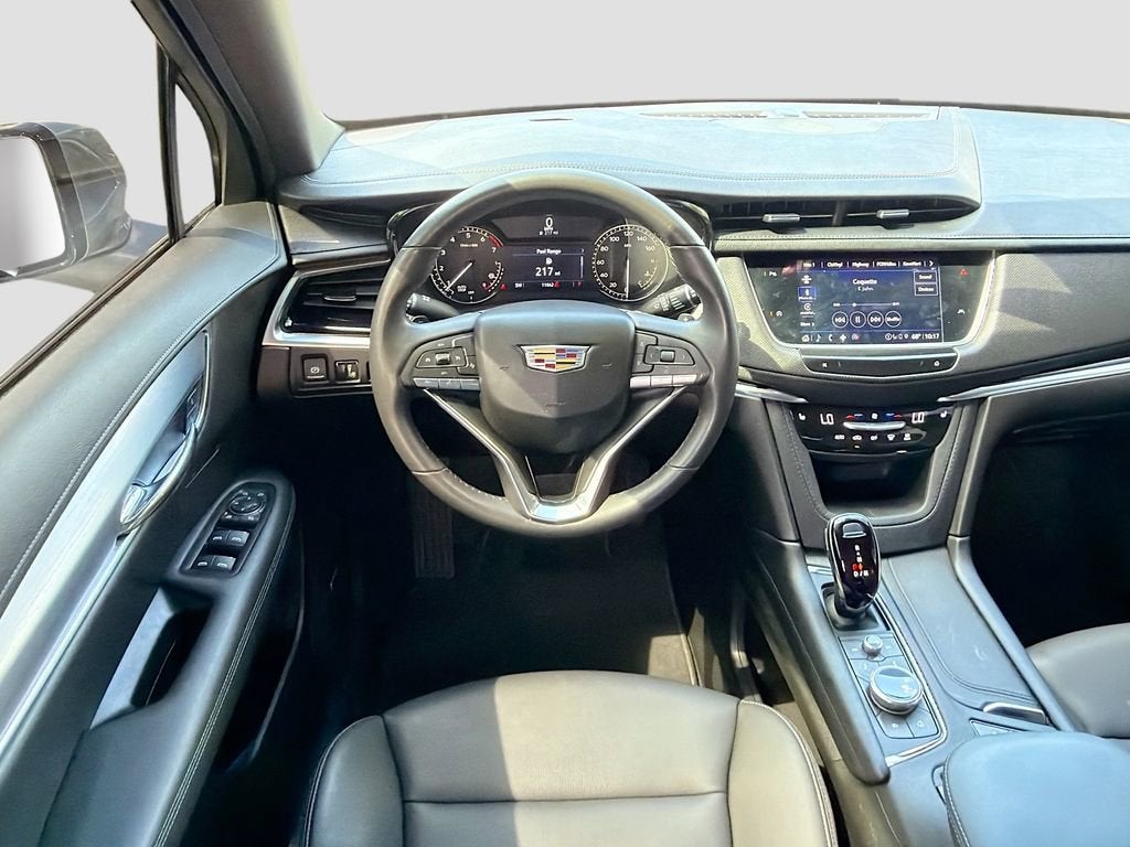 2025 Cadillac XT6 Luxury