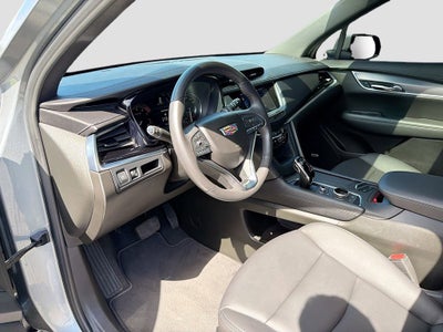 2025 Cadillac XT6 Luxury