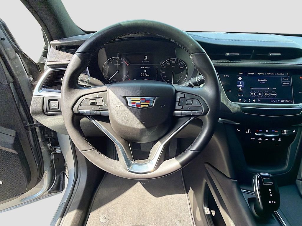 2025 Cadillac XT6 Luxury