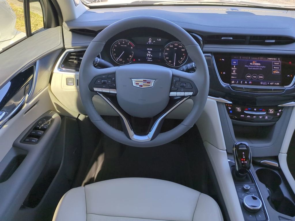 2025 Cadillac XT6 Premium Luxury