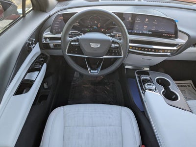 2025 Cadillac LYRIQ Luxury 1