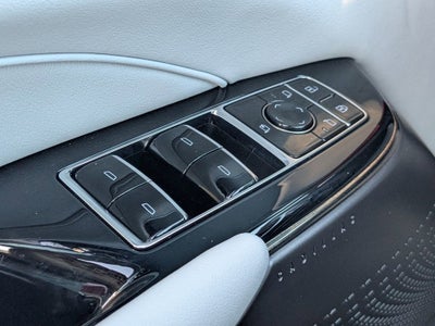 2025 Cadillac LYRIQ Luxury 1