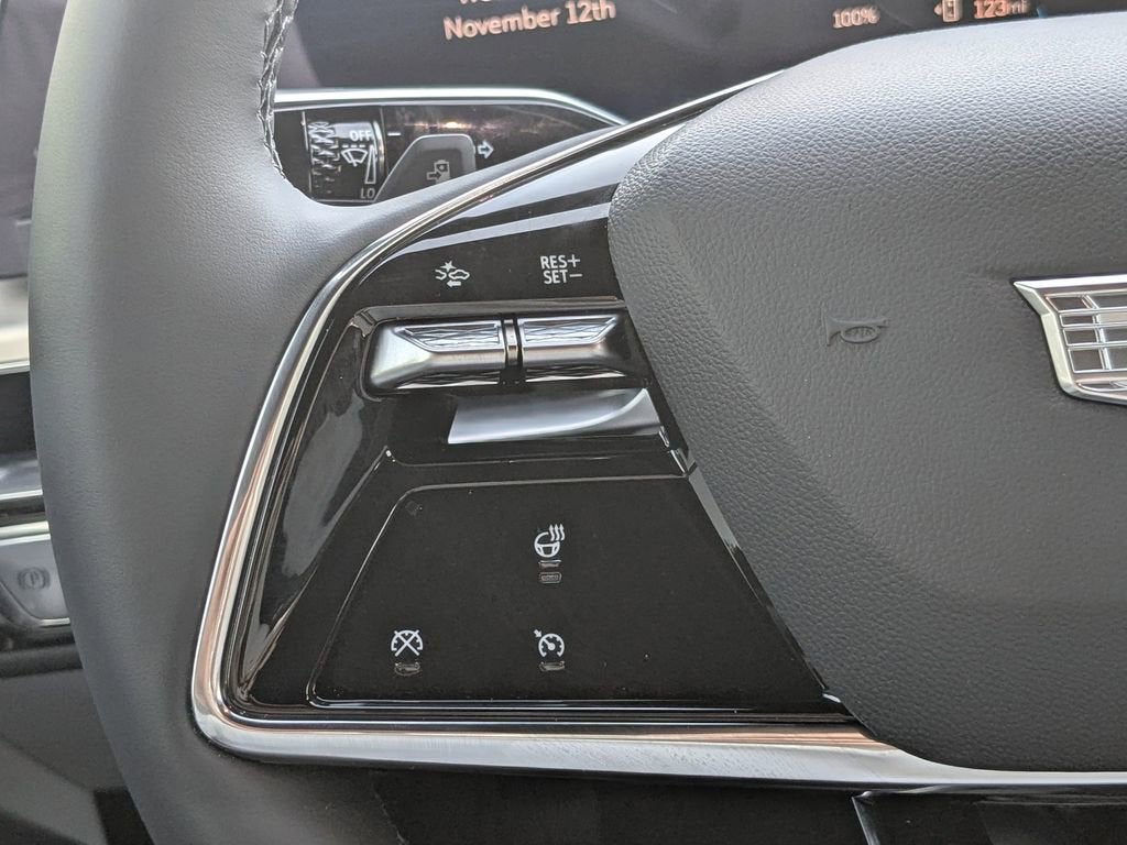 2025 Cadillac LYRIQ Luxury 1