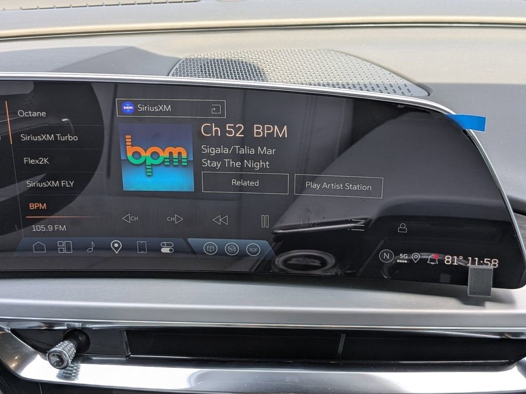 2025 Cadillac LYRIQ Luxury 1