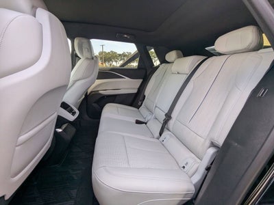 2025 Cadillac LYRIQ Luxury 1