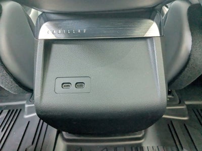 2025 Cadillac LYRIQ Luxury 1