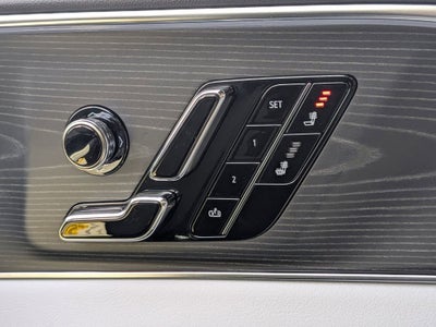 2025 Cadillac LYRIQ Luxury 1