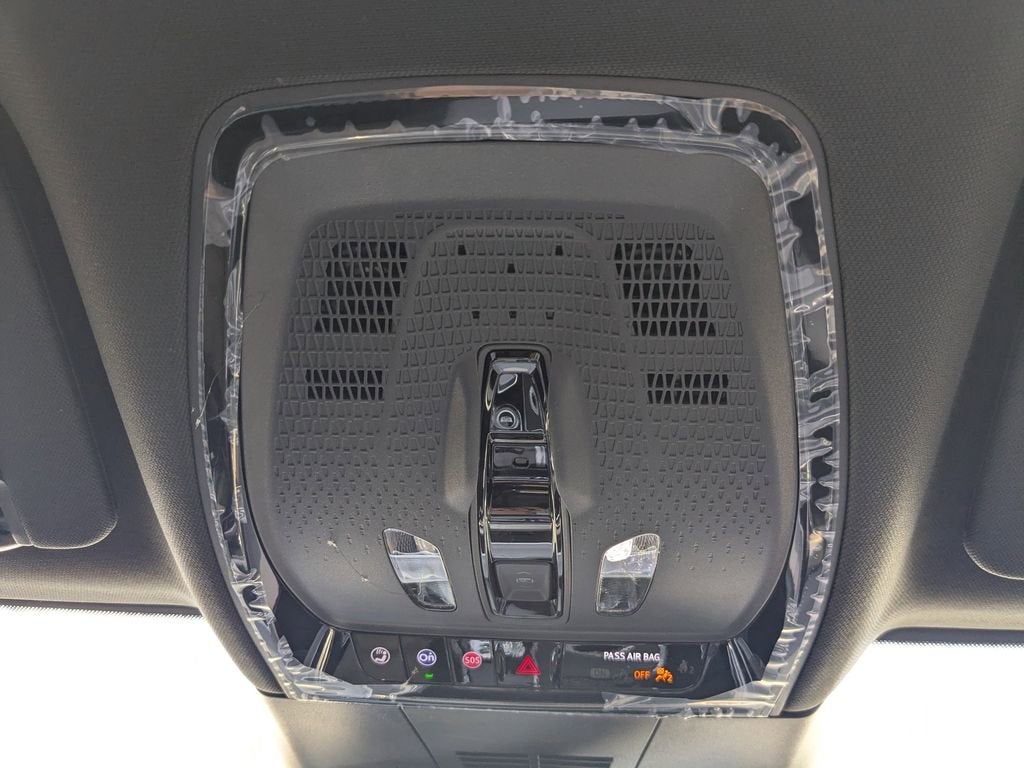 2025 Cadillac LYRIQ Luxury 1