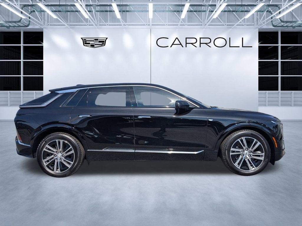 2025 Cadillac LYRIQ Luxury 1