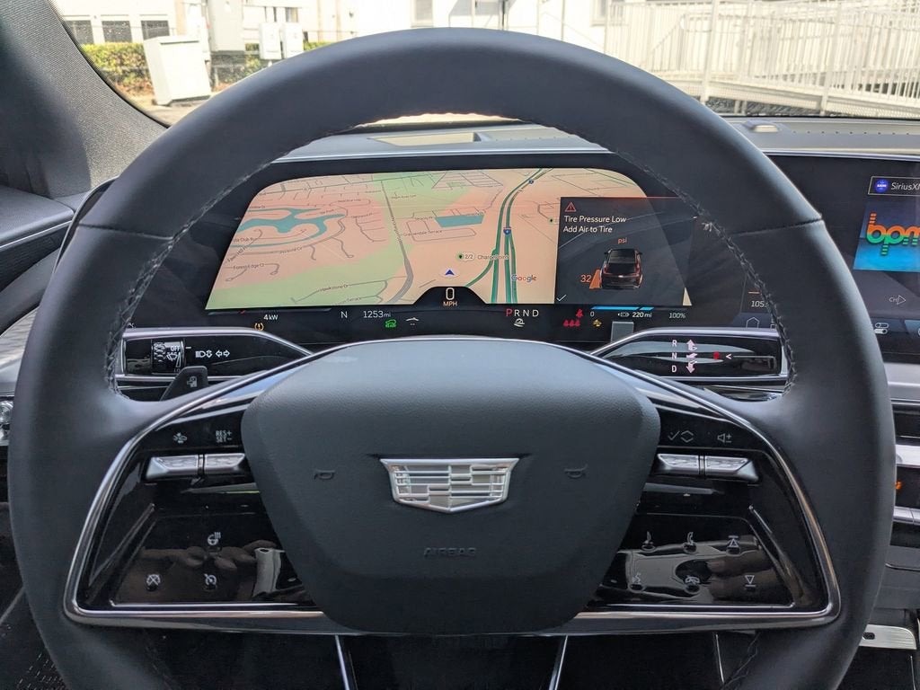 2025 Cadillac LYRIQ Luxury 1