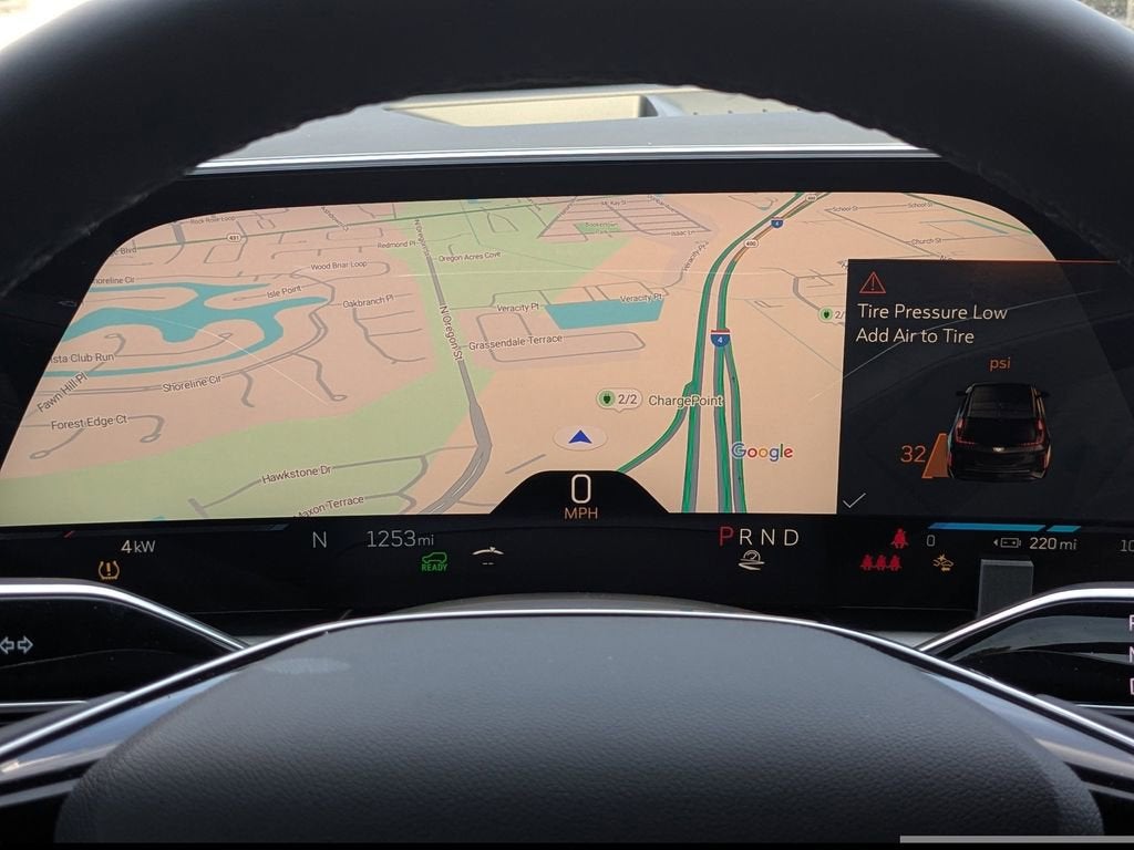 2025 Cadillac LYRIQ Luxury 1