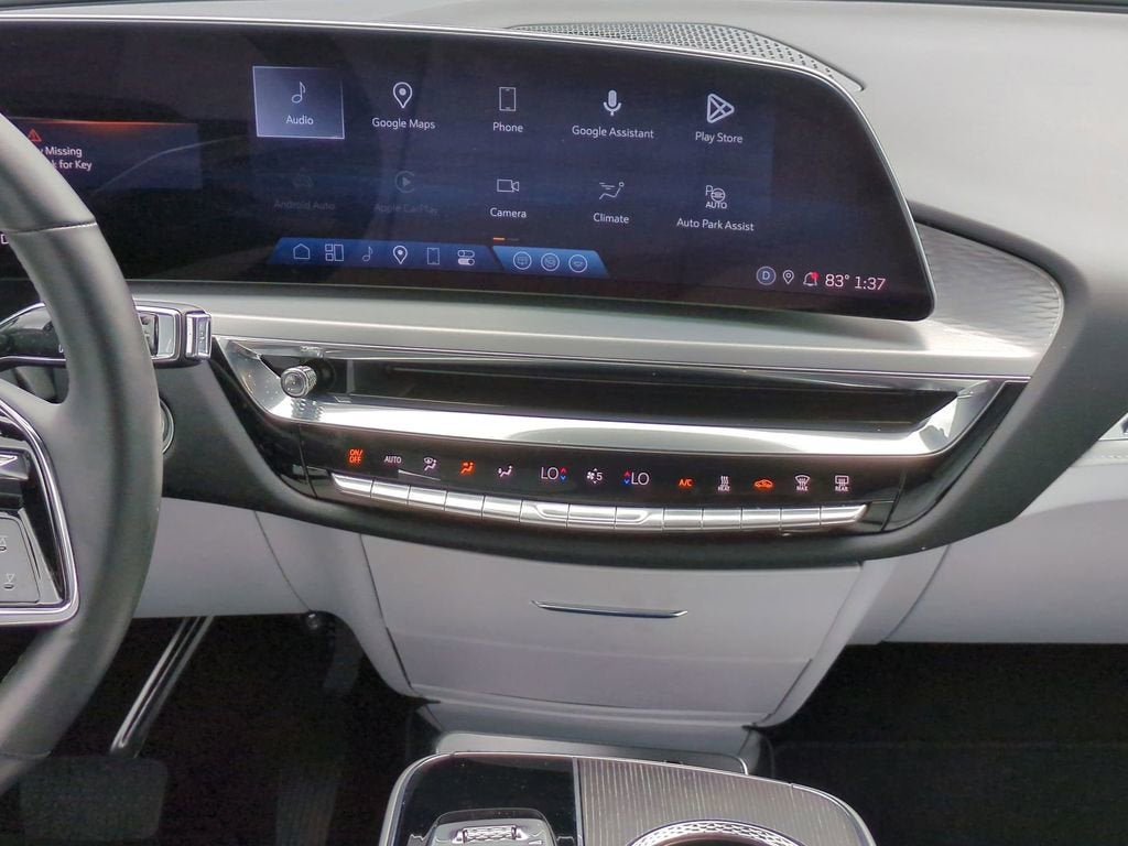 2024 Cadillac LYRIQ Luxury 1