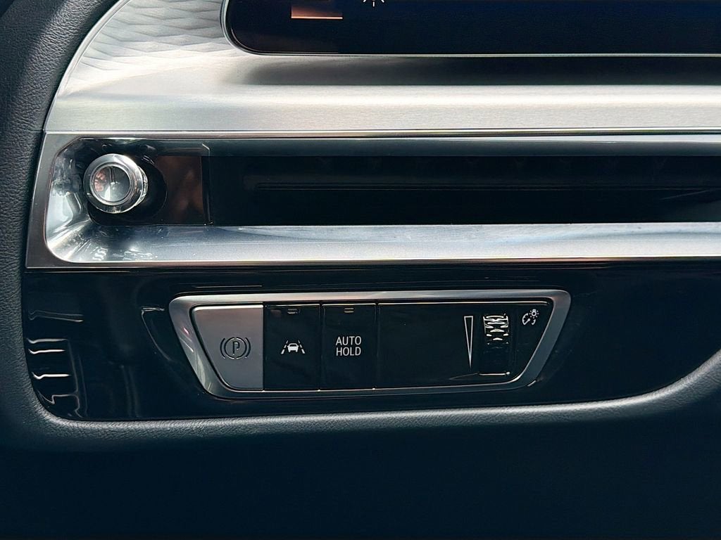 2024 Cadillac LYRIQ Sport 1