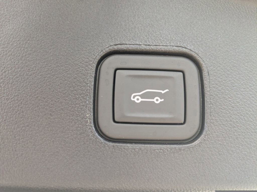 2025 Cadillac LYRIQ Sport 1