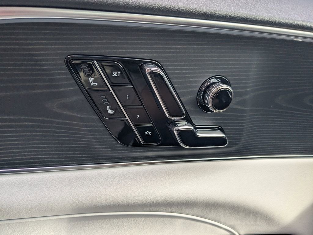 2025 Cadillac LYRIQ Sport 1