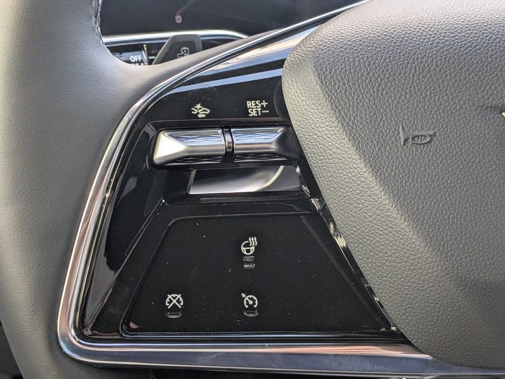 2025 Cadillac LYRIQ Sport 1