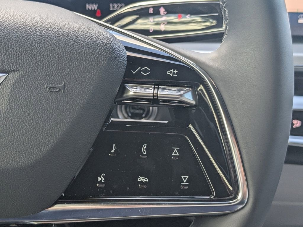 2025 Cadillac LYRIQ Sport 1