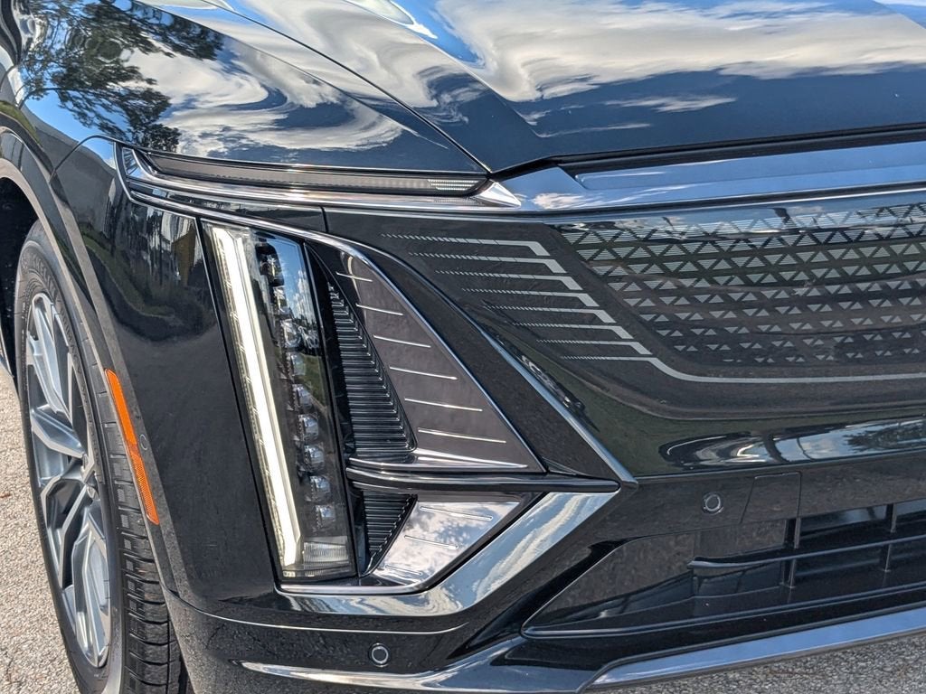 2025 Cadillac LYRIQ Sport 1