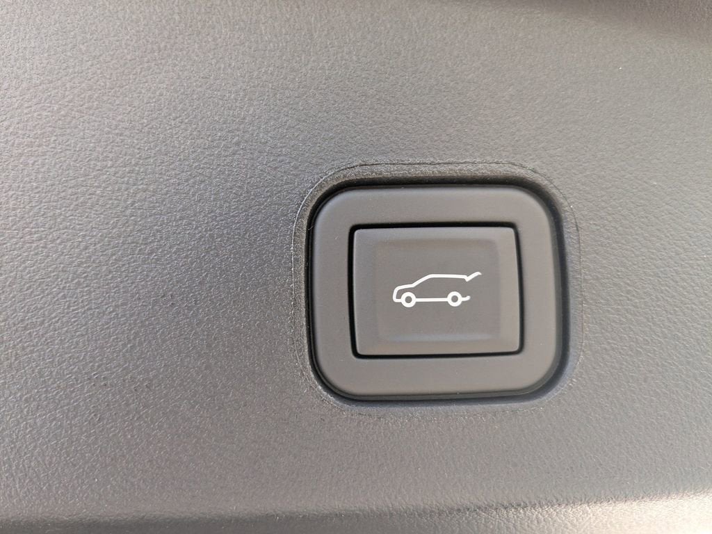 2025 Cadillac LYRIQ Sport 1