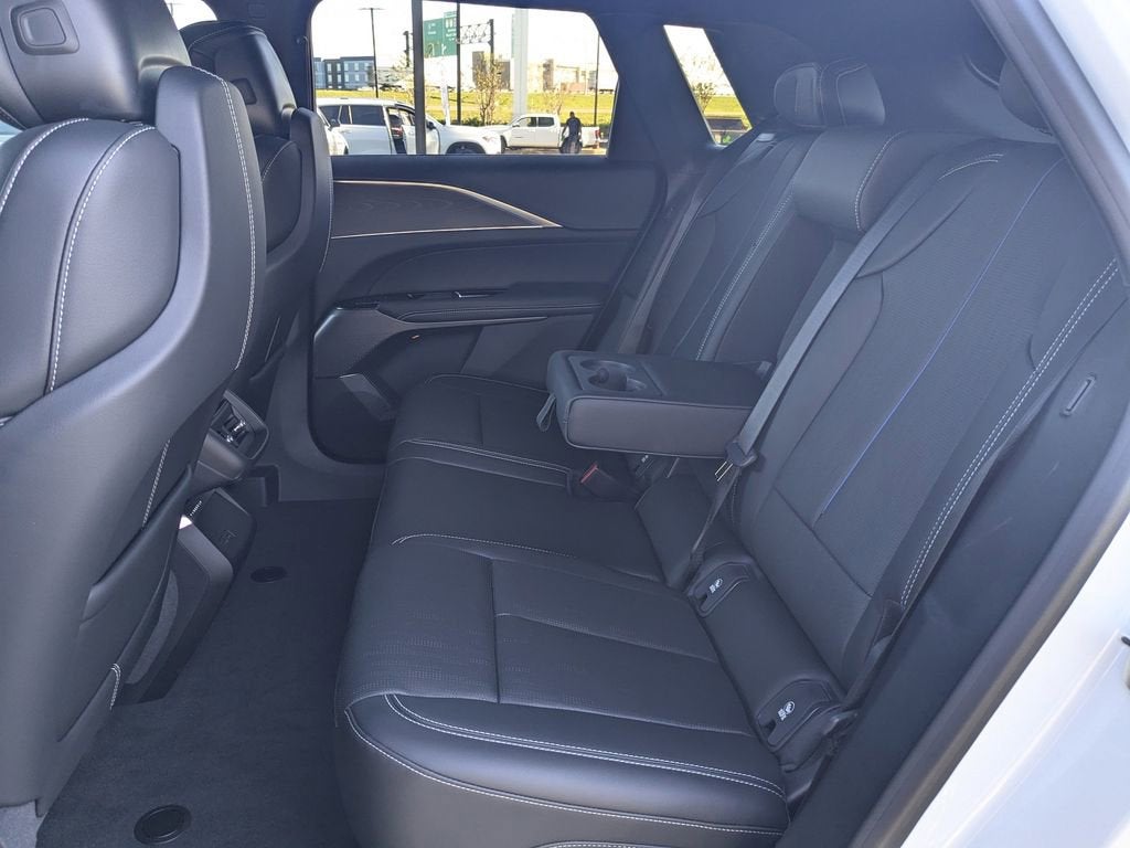 2025 Cadillac LYRIQ Sport 1