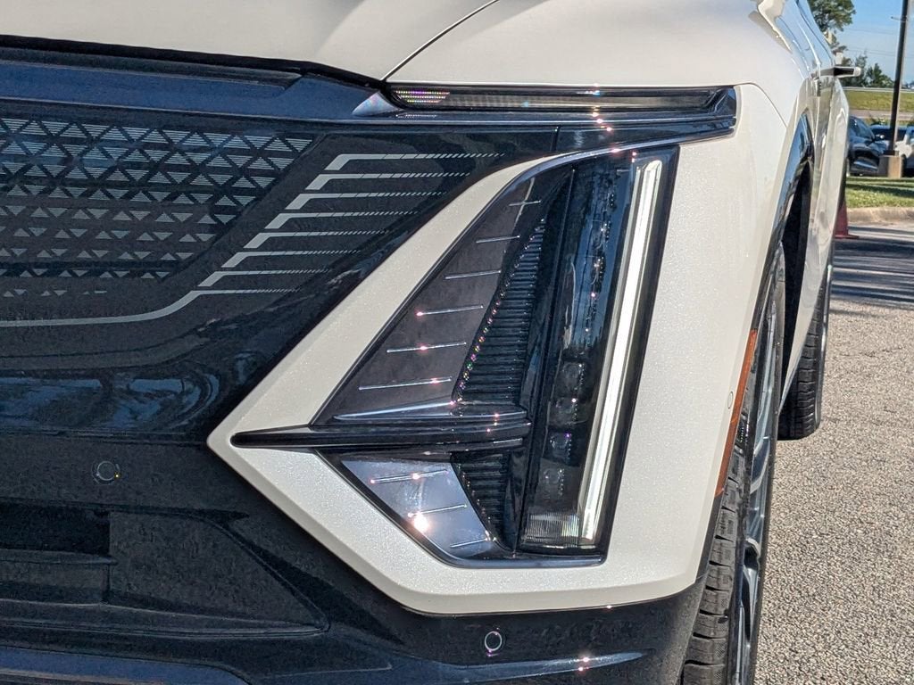 2025 Cadillac LYRIQ Sport 1