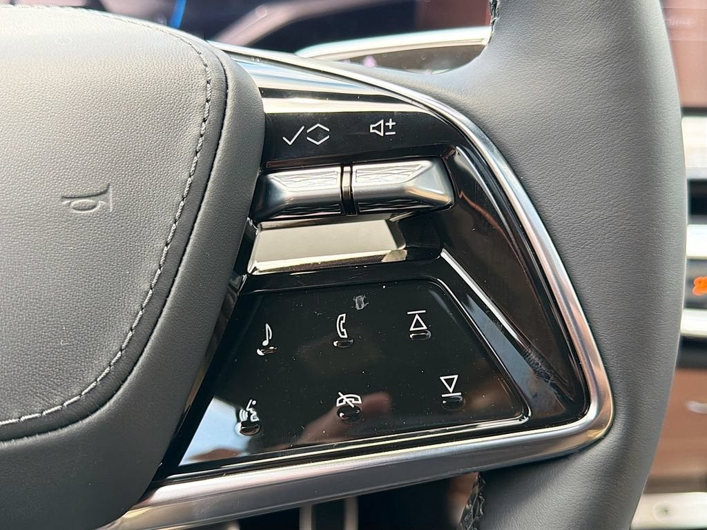 2026 Cadillac LYRIQ Signature Sport